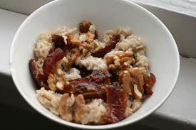 Oatmeal with Dates